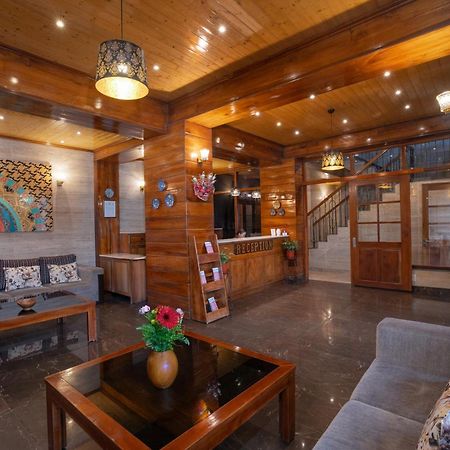 Summit Alpine Abode Hotel 5 Mins From Mg Marg Gangtok Exterior foto