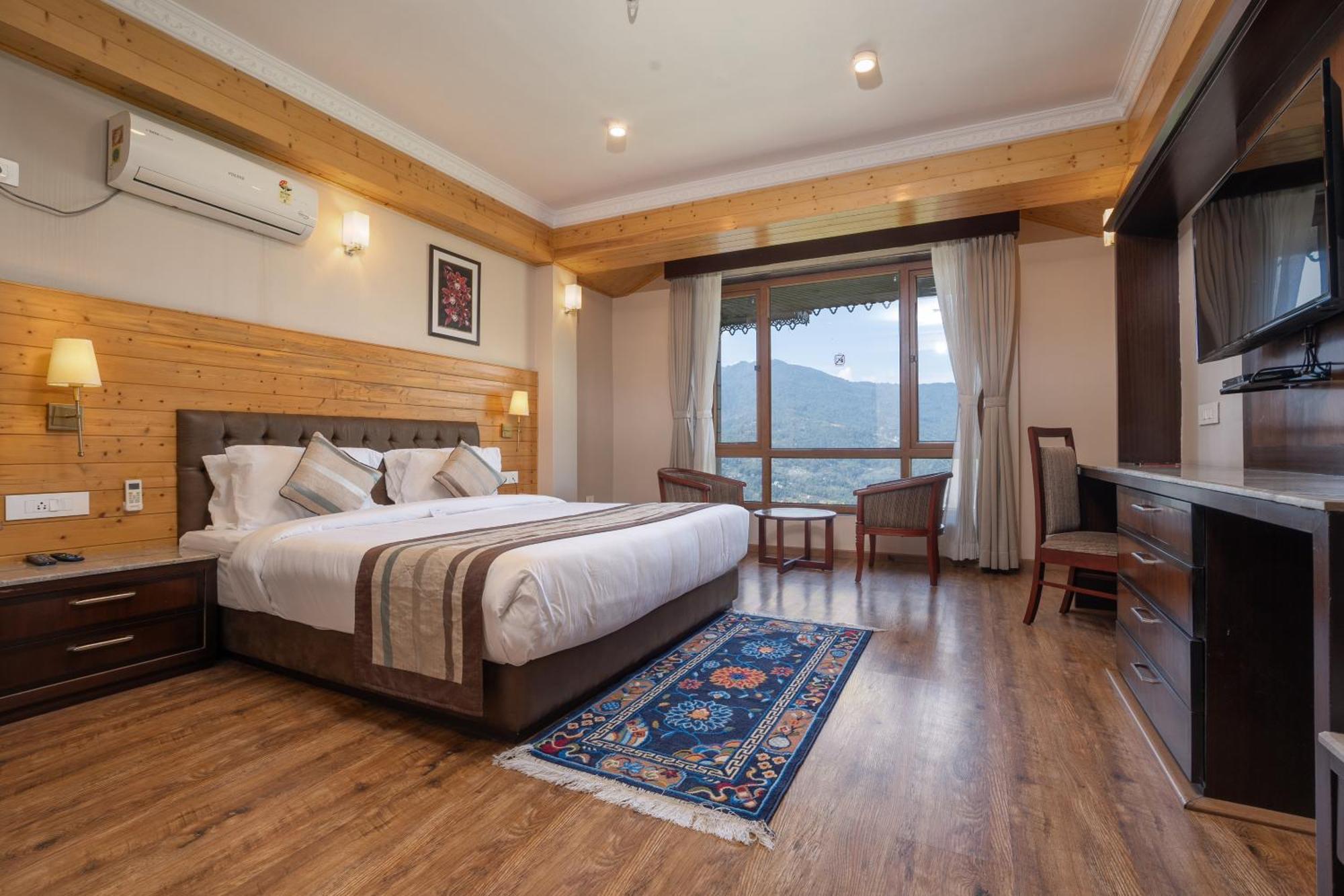 Summit Alpine Abode Hotel 5 Mins From Mg Marg Gangtok Exterior foto