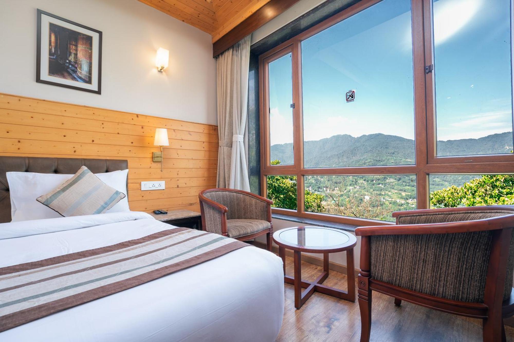 Summit Alpine Abode Hotel 5 Mins From Mg Marg Gangtok Exterior foto